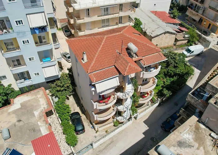 Dana * Sarandë